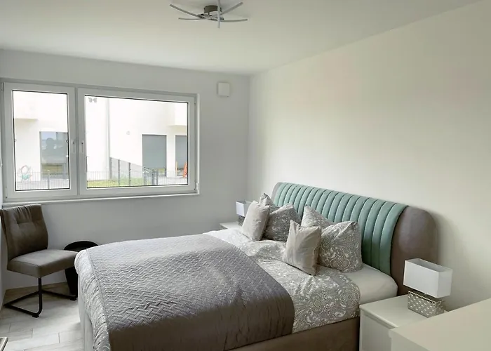 Exklusives Apartment mit Blick auf den See