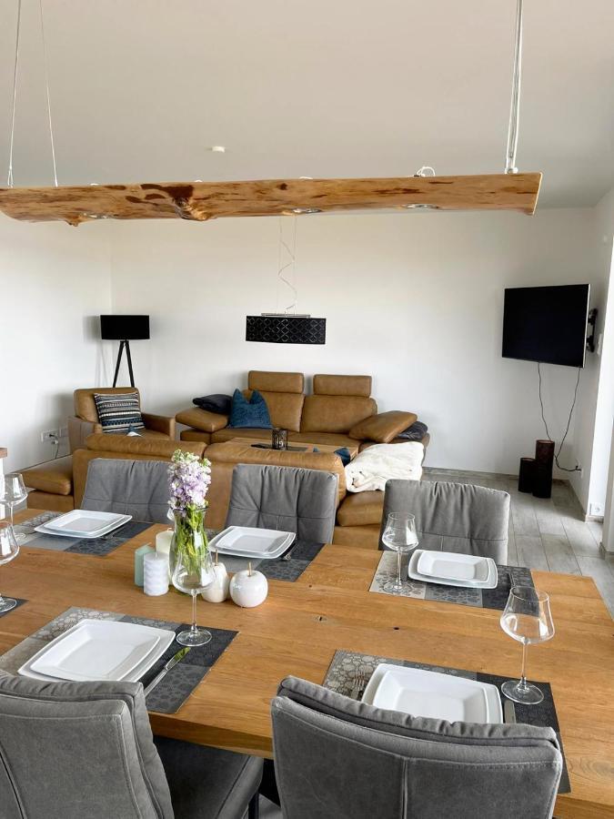 Exklusives Mit Blick Auf Den Grossraeschen
